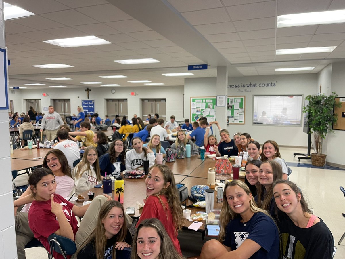 A LUNCH!! #CountdownToGraduation