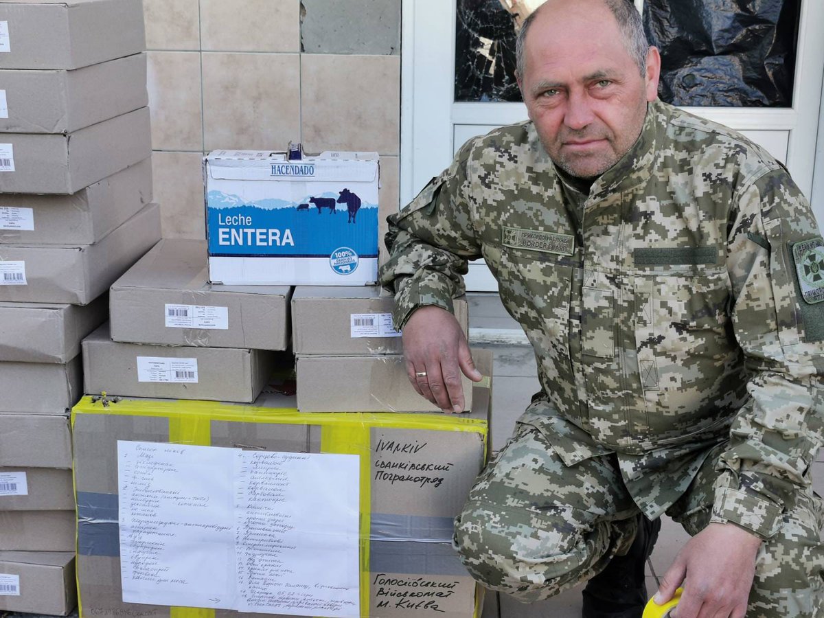 More goods landing in the Donetsk region.
Weekly runs via Romania bringing quickest/best value deliveries to South and East Ukraine. 
#12 successful deliveries so far.
No Wages/Admin Fees/Flights or meals. All funds go into the medicines in these boxes. 
rapidresponseukraine.com