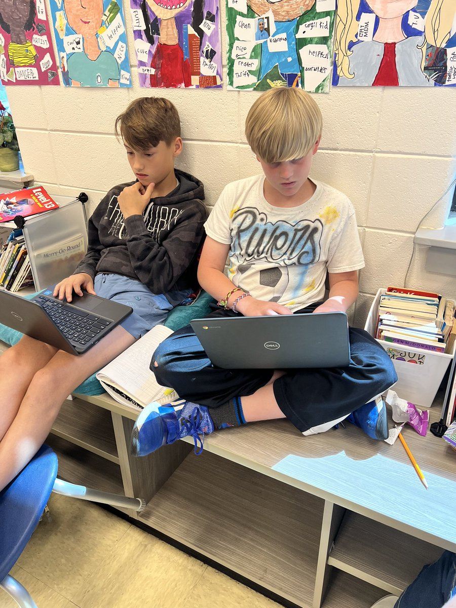 TheCorgillKids's tweet photo. 12 days of school left, and still going strong! #choiceprojects #foreverlearners @VHCahabaHeights @acorgill https://t.co/4ADDHCQtMf