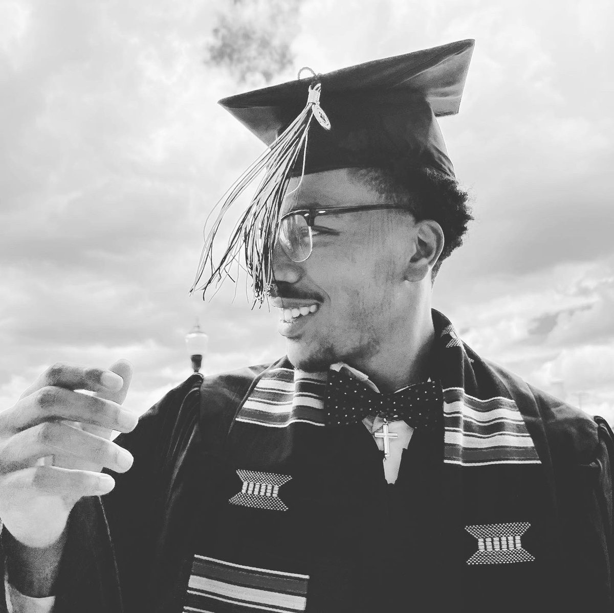 fkatwelvy's tweet photo. this is the story of a CHAMPION.🏅🏆 https://t.co/lFpszneDum