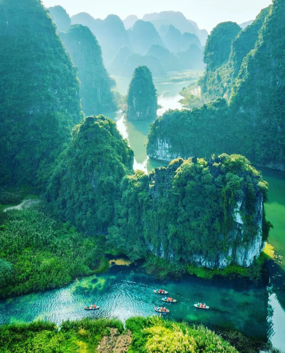 NatureVSCO's tweet photo. Trang An, Vietnam 🇻🇳
📸: phtrung0611 | IG https://t.co/TDfPXsVz7O