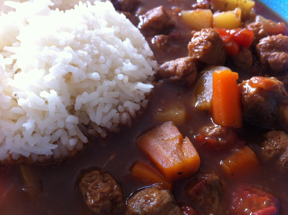 totallybarbados's tweet photo. The islands are famous for tasty stews, and their secret is the pungent combination of pepper sauce and fresh herbs. Try out this recipe on Totally Barbados and send us your pics!( https://t.co/0zfduPPoEB ). #beefstewrecipe https://t.co/IlA1ZwgR1m