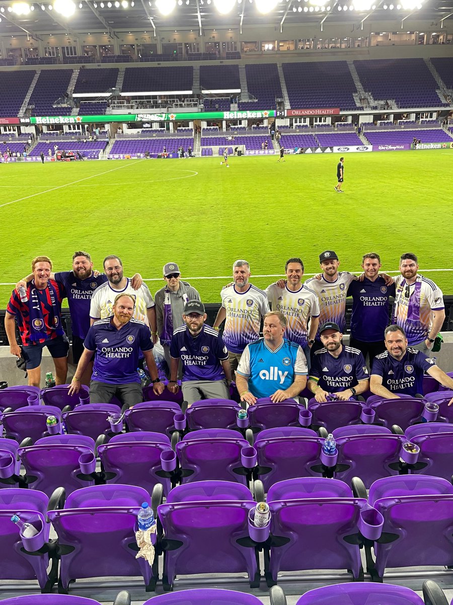 HarryTradesYT's tweet photo. What Happened At The Greatest Meet-up In @Sorare History?🎥

Unforgettable weekend in Orlando with all the #Sorare gang, hope the vlog does it justice🤘

Any engagement on video means more than you could ever imagine💜

link:
https://t.co/FSA55WHXrP https://t.co/c6lEqow8JP