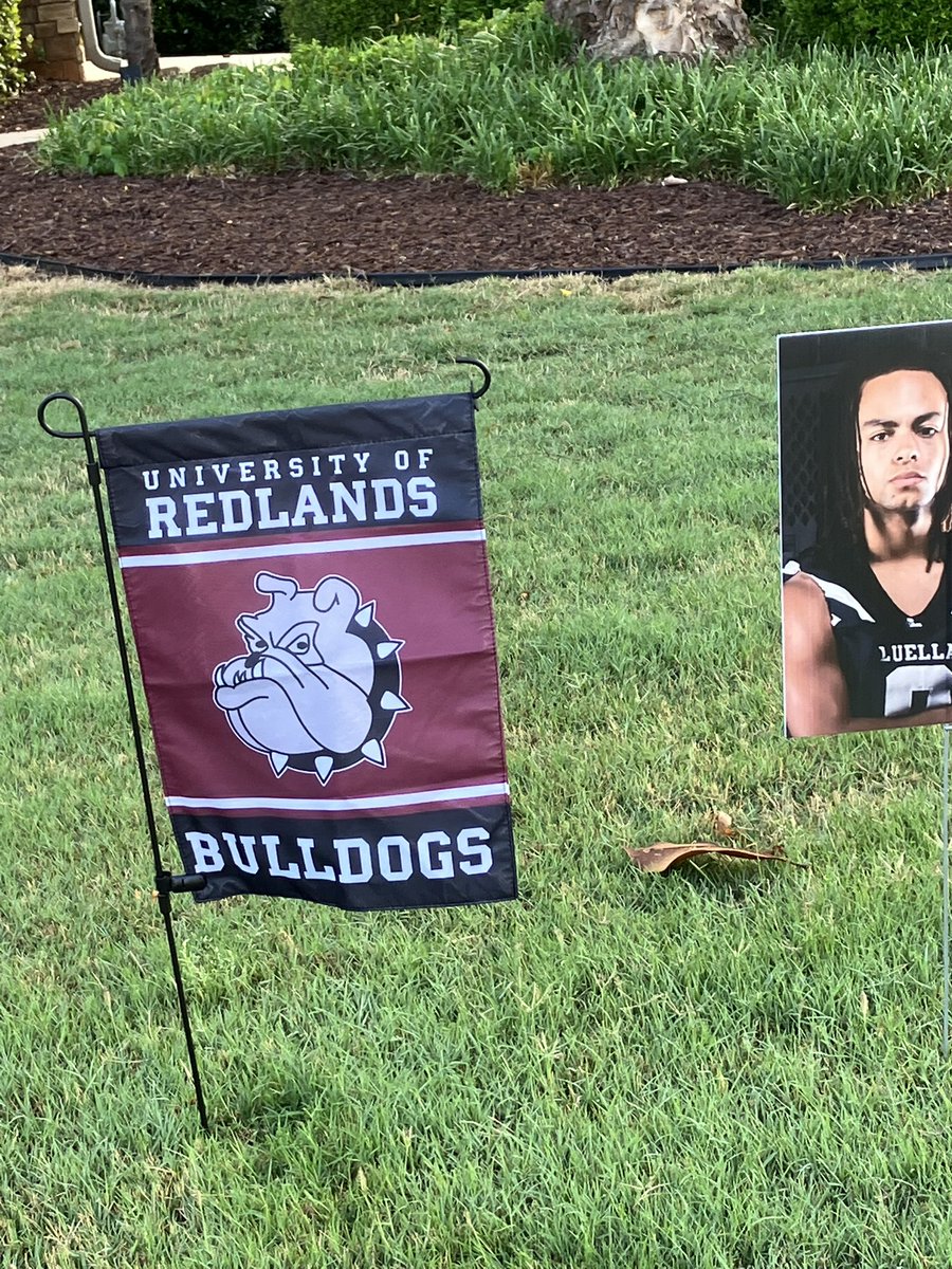 #classof22 #UniversityofRedlands bound!! 🎓🏈