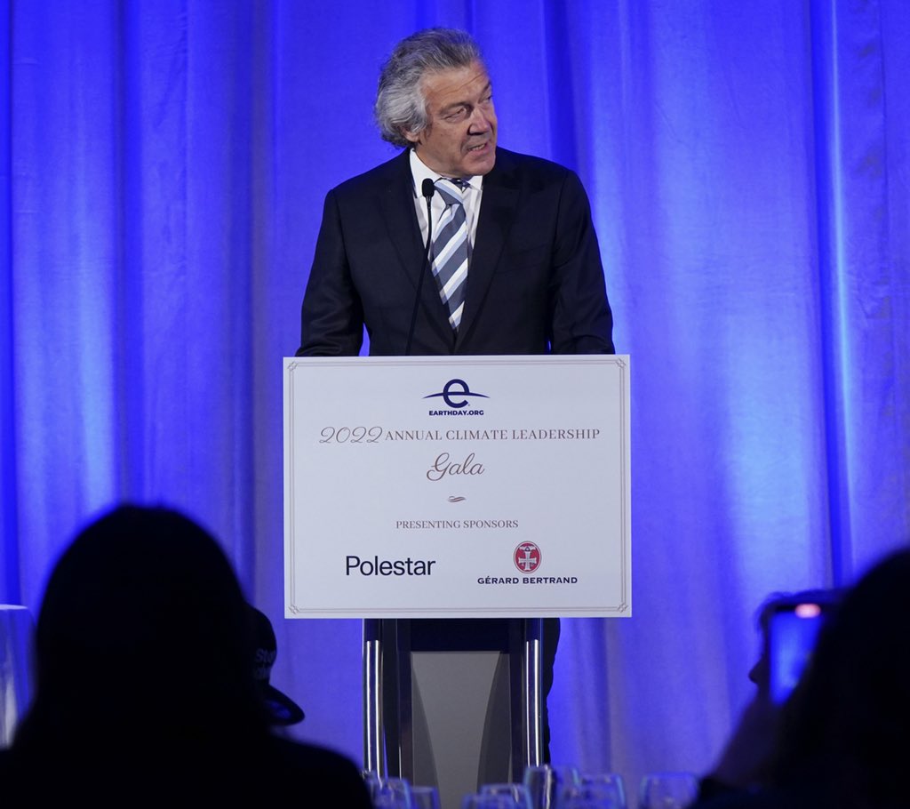 GerardBertrandO's tweet photo. "It's time to act and the solutions exist, let's be optimistic and determined!” 

In the occasion of Earth Day, Gerard Bertrand was invited by @EarthDay organisation to tell his story and deliver a message of hope for a better world. 🌍

#earthday #earthdaygala #gerardbertrand https://t.co/JmlxGR6d8G