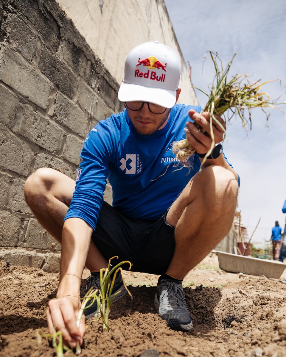 Extreme E & H tweet media