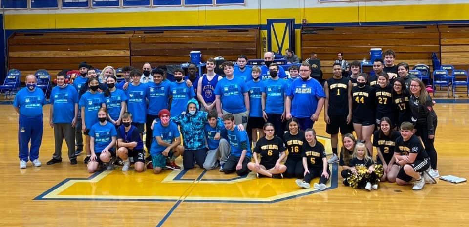 Basketmomma7's tweet photo. @VarsityAces It’s actually an incredible experience for the entire school. Players and partners working and competing  together, fans in the stands, smiles and sweat, athletic accomplishments and new friends .. it’s just the best 🌟
@SONewJersey @bhsbulldogsnj @WMunifiedBball https://t.co/mxRk1naokY