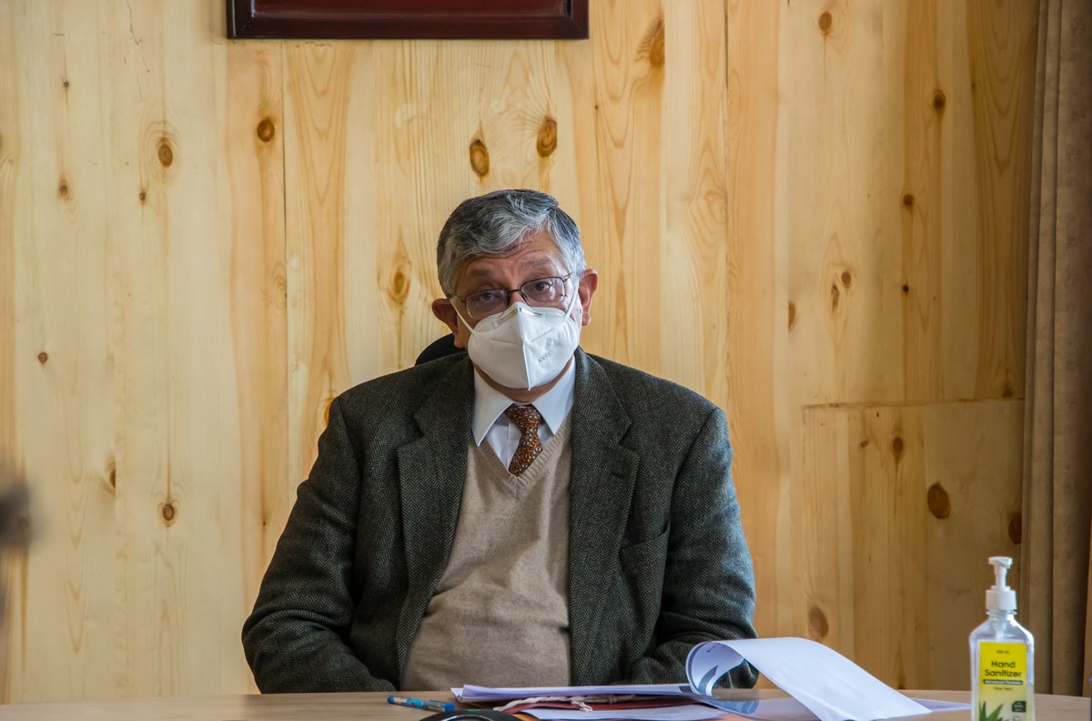 DIPR_Leh's tweet photo. Ladakh #SLSSC meeting recommends Action Plan of approx. Rs 18 cr under #SwachhBharatMission -#Gramin. 

#AdvisorLadakh reiterated that encouraging sustainable waste management practice in the people is a matter of behavioral change and stressed the need for awareness.
@lg_ladakh https://t.co/SXLVBaAAev