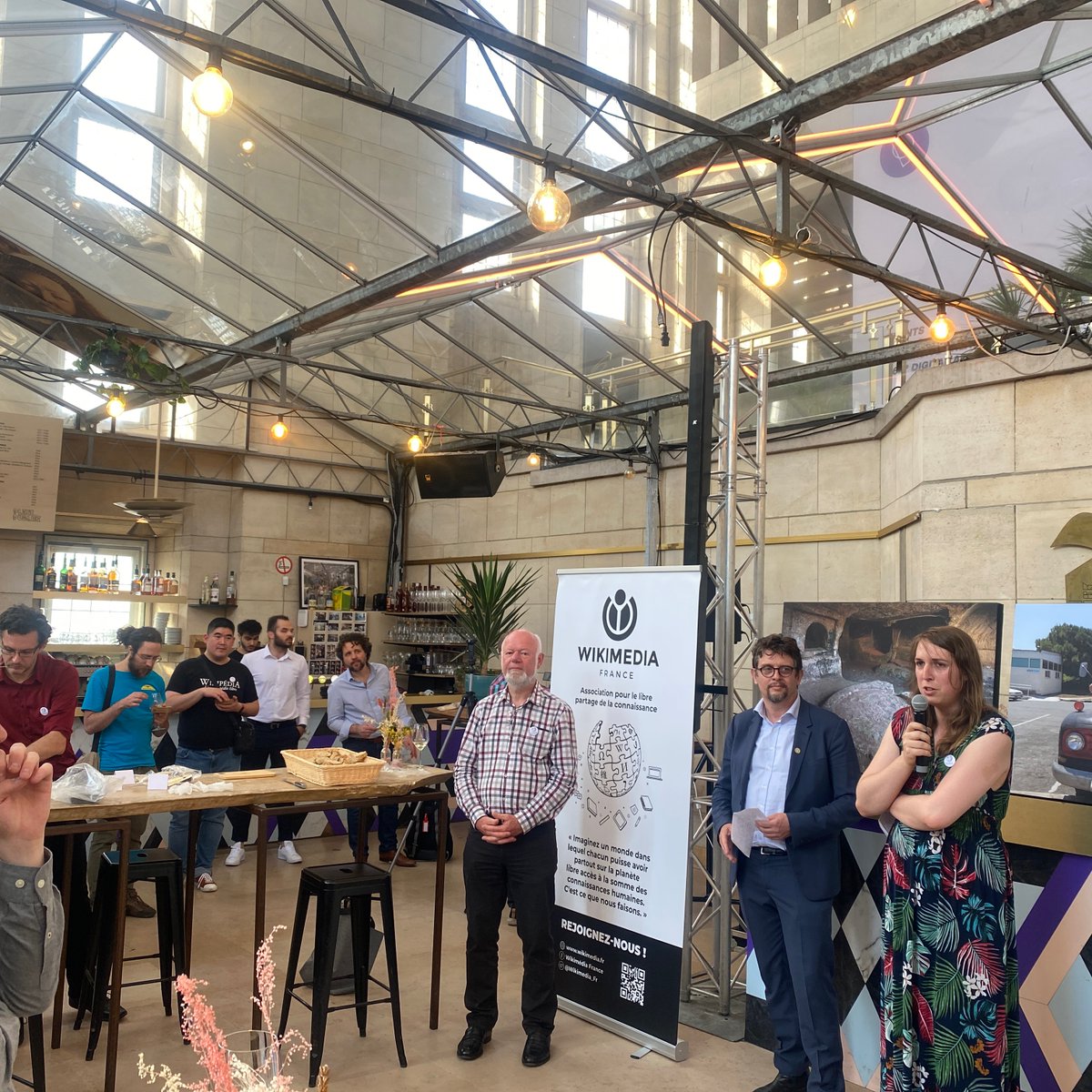 Wikimedia_Fr's tweet photo. @NaphsicaP @dimi_z @assassas77 @Remy_WMFr @Mthldlouis For @capucine_marin : « Our cheeses is a heritage that we need to maintain, like Wikipedia. We need to defend it, we need to defend free knowledge. We need you ! »
#Wikicheese https://t.co/ARjuefIhBj