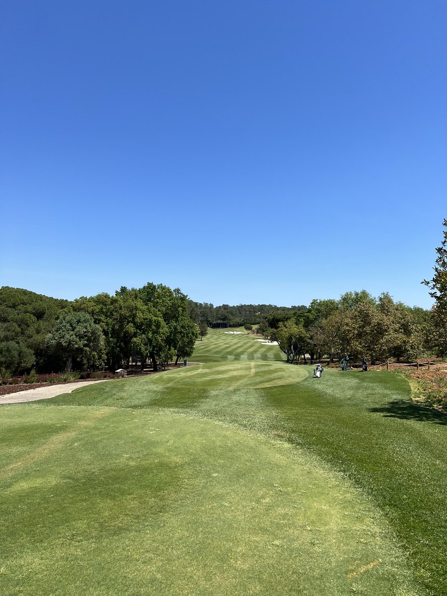 NickLofty's tweet photo. WOW 🤩 What a great day yesterday @qdlresort Laranjal ⛳️ Massive thank you to @neilt2313 Brad & Ollie for the game and team @montereiresort did the business!!🏌️ What a great course and it was in great shape 👍🏻🇵🇹 Long game needs some work! #Progress #SMARTPractice @Karl_Morris https://t.co/0PdSdf6Xxt