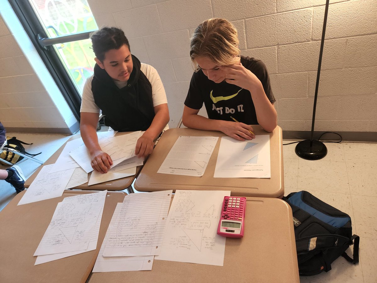 kkpeace1's tweet photo. KDDC collaboration time! 8th grade advanced math students taught my 7th graders some skills to prep them for the fall and It. Was. Adorable. They were prepped with notes pages, white boards, practice problems, and exit tickets. Great job, 8th graders! @floodm28 https://t.co/mpl34M9gtU