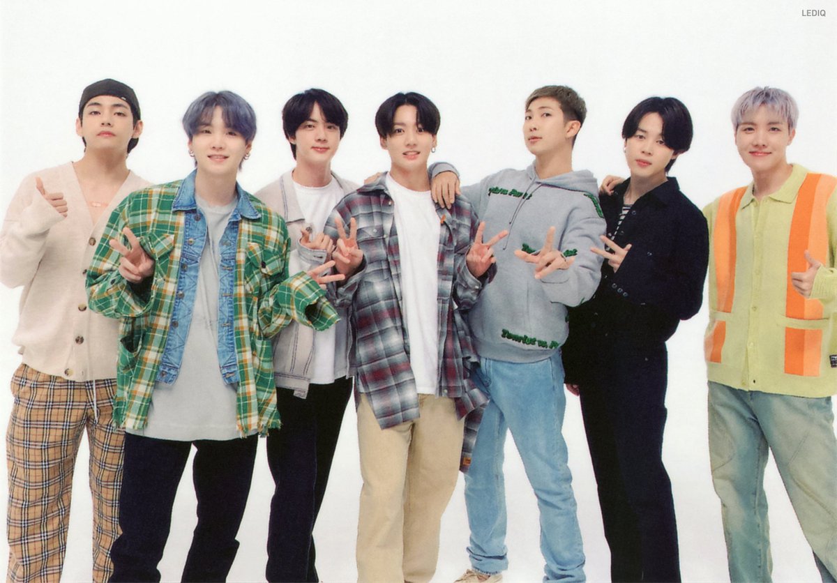 BTSquadInfo's tweet photo. [INFO]📰

¡El DVD para 'Memories 2021' de BTS se encuentra bajo revisiones en el sitio web de clasificaciones de Corea!

©hee_BTS613 | @BTS_twt #BTS https://t.co/BB9EbcDB7c