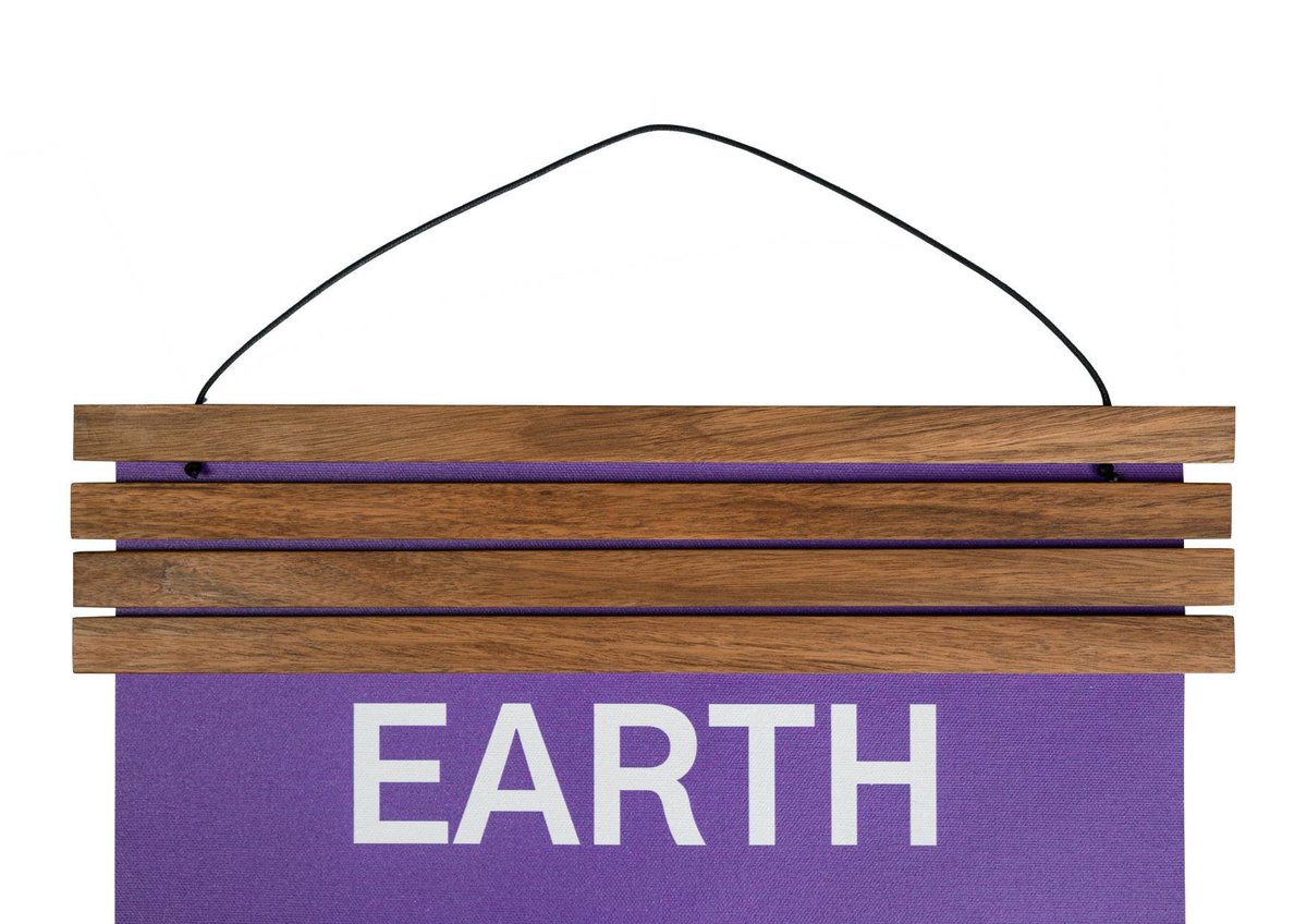 MinjiWorkshop's tweet image. Sleek sellouts! 🤓. Order Wooden Magnetic Poster Hanger | Frames for Art | Poster Frames | Magnetic Hanging Frames for Canvas or Paper at $11.00 from etsy.me/37u0tHy #MagneticFrames #WoodenMagnetic