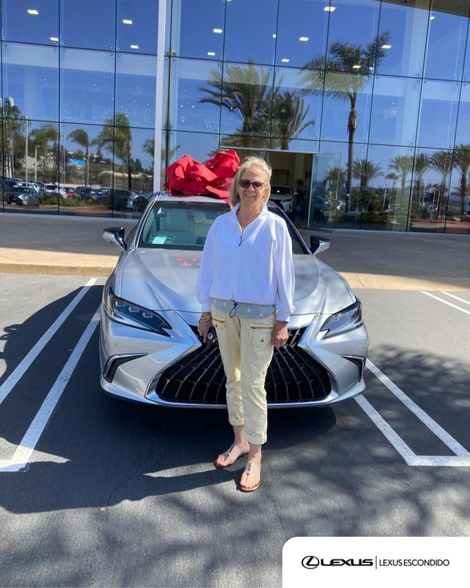 LexusEscondido's tweet photo. Congrats to Cindy on her new ride! We hope you enjoy your 2022 Lexus ES 300h. Welcome to the Lexus Escondido Family ❤️
Sold by Karen MacKichan
#Autojoyment #LexusEscondido #Lexus #LexusFamily #LexusESh https://t.co/UB80aBEqPg