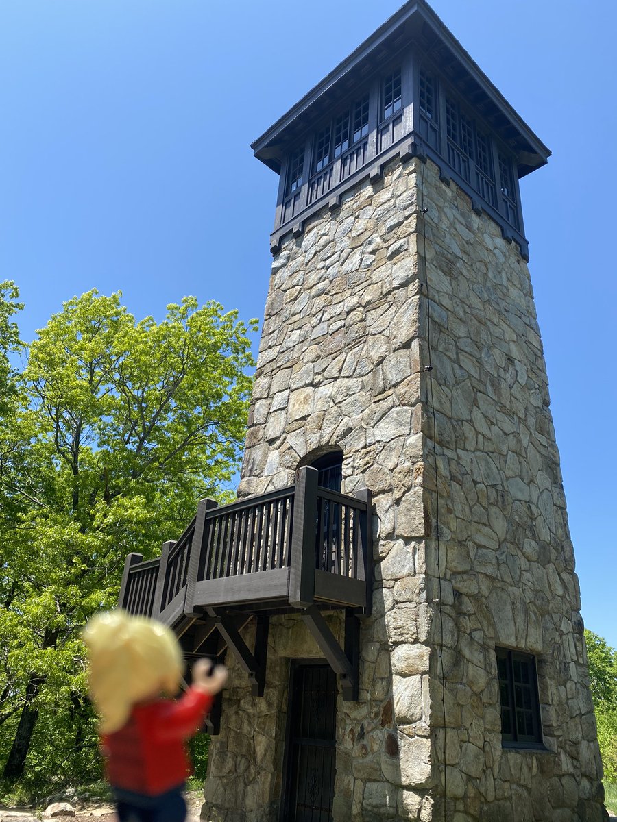 LegoForages's tweet photo. Lots of #interesting finds and #awesome views while #hiking in Murray and Whitfield Counties!
#GreatBigRocks #LookAtThatView #FortMountainStatePark #GeorgeDisneyTrail https://t.co/Mz0w1HaRLI