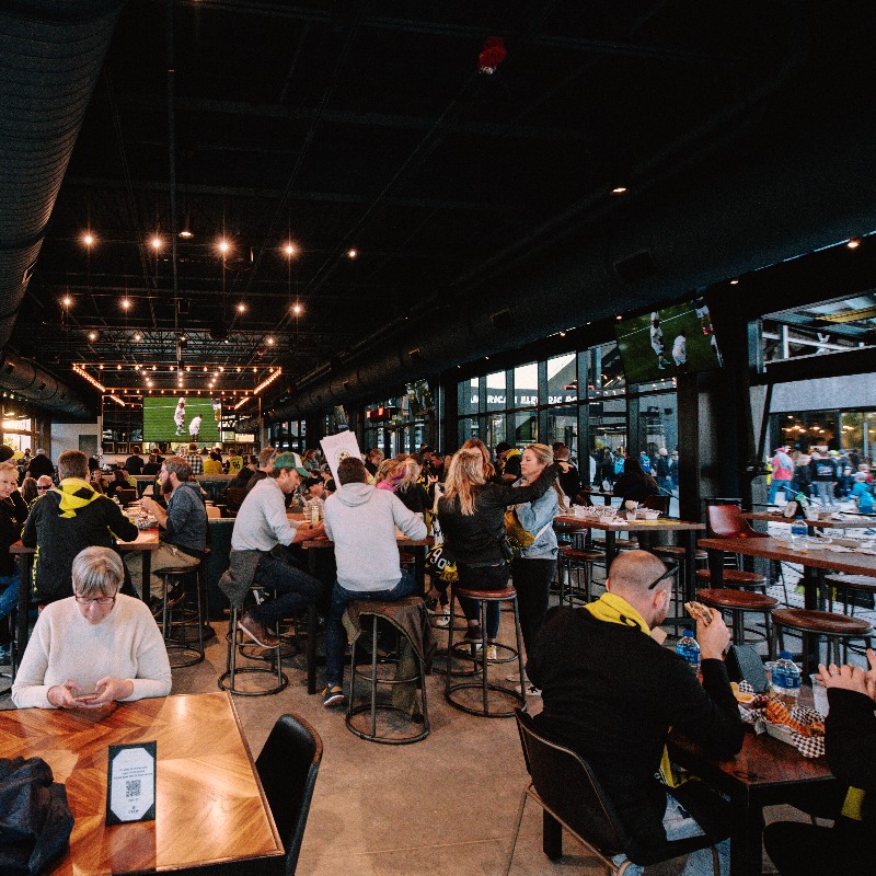 ColumbusCrew's tweet photo. Music, yard games, food trucks and the Crew 🙌

Join us on Saturday at The Pub and Community Plaza at @LowerFieldCbus for the first @MillerLite Watch Party!

Claim your free ticket now ⬇️

#Crew96 | #NYCvCLB