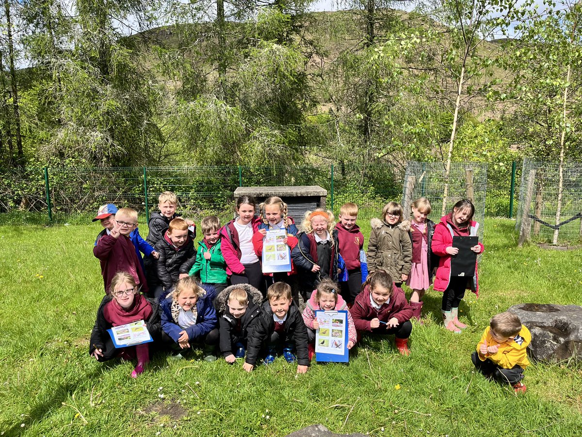 CymerPrimary's tweet photo. Happiness is jumping in muddy puddles with friends, and looking for birds along the way! π¦ #CAPRecY1 #outdoorlearning #healthandwellbeing #outdoorexplorers #busybirds #muddypuddles π¦ https://t.co/w1dX42MDl7