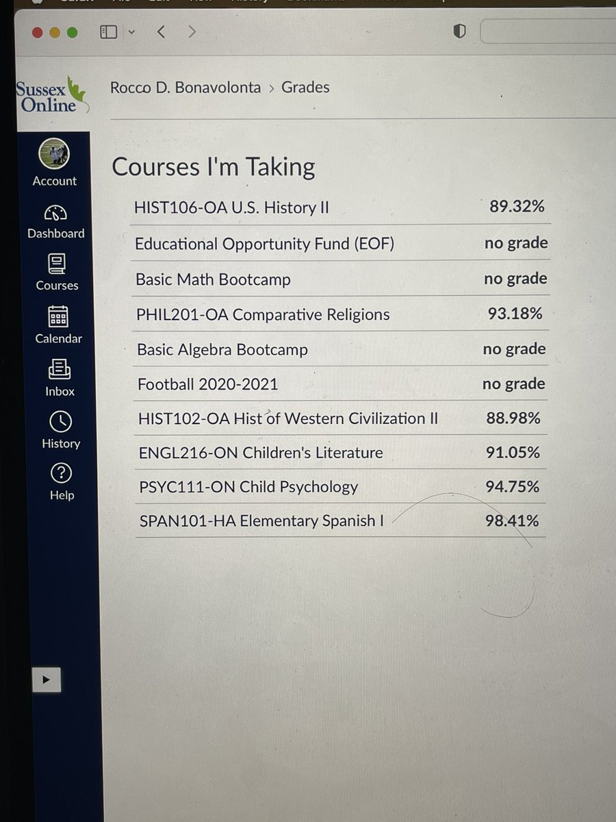 roccobona1126's tweet image. Official grades for my last semester at Sussex! Wanted to challenge myself and take 18 credits and not have to take a summer course, and i pushed my self everyday to be a better athlete but even a better student! Went from a 2.4 in high school to about a 3.6 in college!