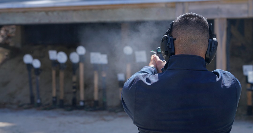 sigsaueracademy's tweet photo. Nothing beats 100 rounds on steel as fast as possible. Thanks to everyone that came out for our first Steel Sprint Competition. #SSA #SIGSAUERACADEMY #SIGACADEMY #SIGSAUER #SIGEXPERIENCE #SIGMPXPCC #X5LEGION #steelsprint https://t.co/wFSAUzrPVv