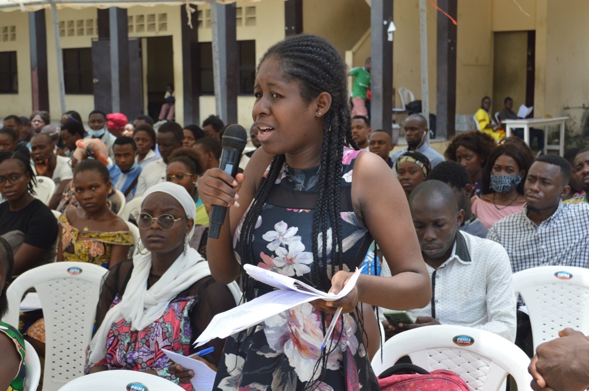 PaeEssamba's tweet photo. La 3e édition de l’Université de la Jeunesse, tenue du 07 au 09 Avril 2022 à Douala, sur l'#Employabilité des jeunes à l'ère du numérique a connu un véritable succès avec la participation de nombreux professionnels du recrutement et #jeunes chercheurs d'emploi venus de tout bord. https://t.co/kVf0ThASzm