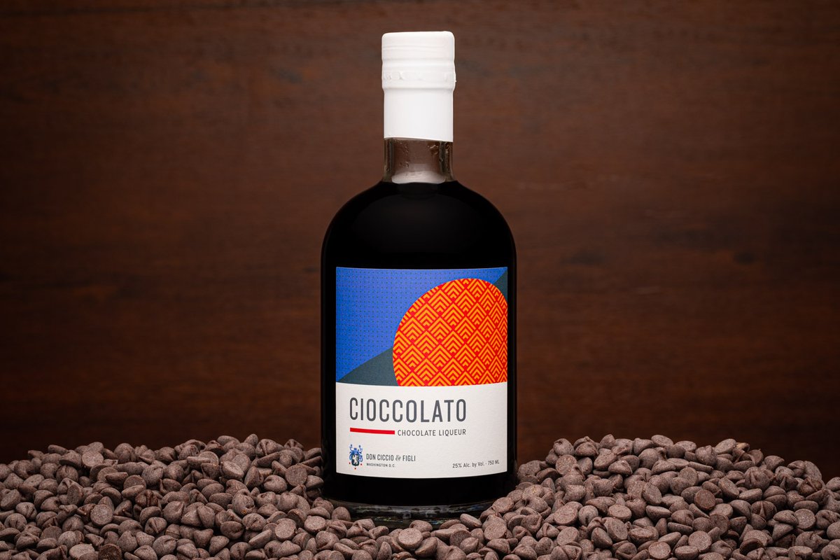 BevNET's tweet image. New product at BevNET HQ! @donciccioefigli recently released Cioccolato. This chocolate liqueur mixes flavors of cocoa and cinnamon with bitter orange and African botanicals. Try it out in your next bourbon based cocktail or espresso martini.

#bevnet #liqueur #cpg #beverage