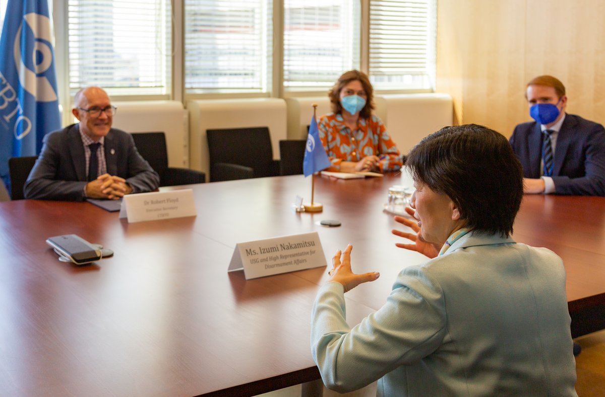 DrRobFloyd's tweet photo. A great pleasure to meet with High Rep for Disarmament Affairs @INakamitsu, who reaffirmed the importance of multilateralism. We also discussed future of #nuclear non-proliferation regime & priorities for #10thNPTRevCon. I am deeply grateful for her unwavering support for #CTBT. https://t.co/kXQqsXVER8