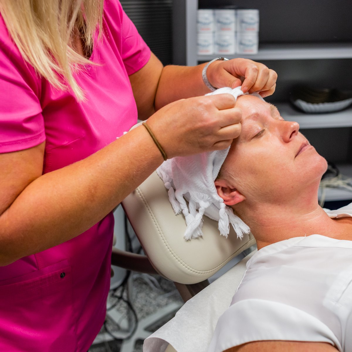 HolistiqueSpa's tweet photo. When you look good, you feel good, and we understand great skin plays an important role in that. If it's time for botox, come see us this week. https://t.co/XGV8mE9kXg