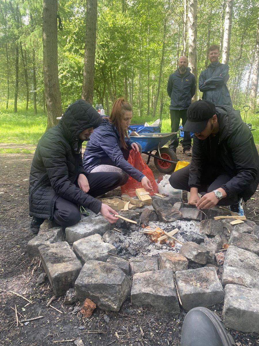 LauraLHepburn's tweet photo. Congratulations to our @TBF_Glasgow young people who completed their #johnmuiraward at our Get outdoors programme with @UrbanRootsGLA we had a fab day @MallsMire with the group and seeing everything they have achieved over the 6 weeks 🌿🪵🔥 
Well done 👏🏻 https://t.co/P2Q4TaGxAj
