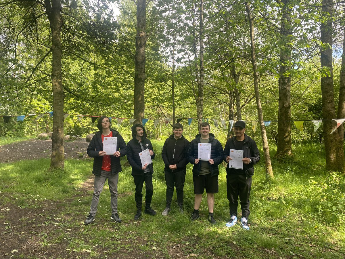 Congratulations to our <a href="/TBF_Glasgow/">Towards Better Futures</a> young people who completed their #johnmuiraward at our Get outdoors programme with <a href="/UrbanRootsGLA/">Urban Roots</a> we had a fab day <a href="/MallsMire/">Malls Mire Community Woodland</a> with the group and seeing everything they have achieved over the 6 weeks 🌿🪵🔥 
Well done 👏🏻