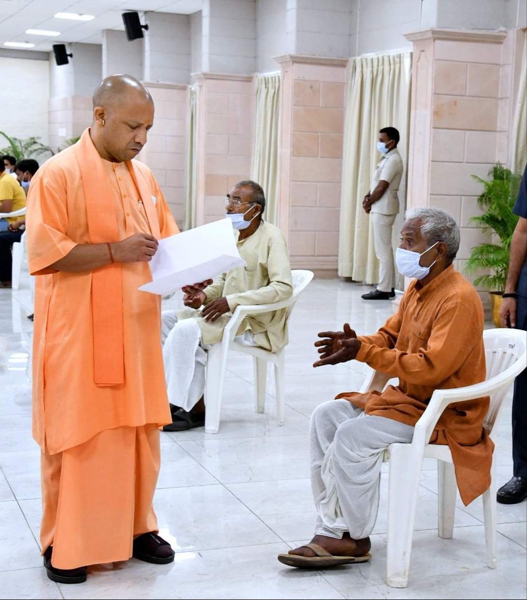 vaibhavsinghup's tweet photo. तुम जितना मर्ज़ी उनसे नफ़रत कर लो, वो कभी भेदभाव नहीं करते। 🙏🏽 https://t.co/MNDYBSutQ7