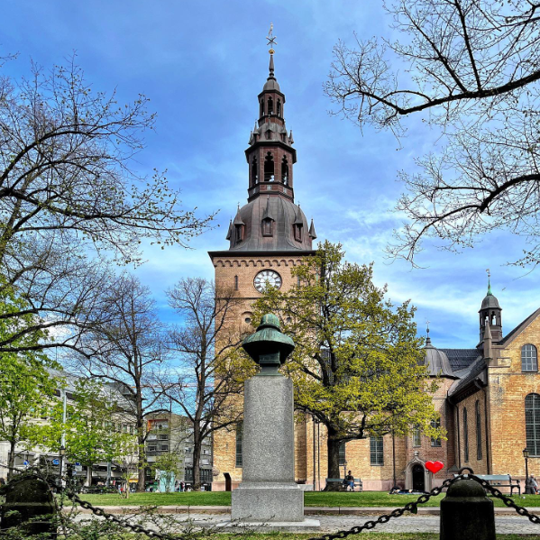 BookedNBoarded's tweet photo. Oslo Domkirke | Oslo Cathedral
•
#oslo #visitoslo #norway🇳🇴 #visitnorway #norge #square #centrum #church #cathedral #city #ig_norway #urban https://t.co/9kYvknXcjH
