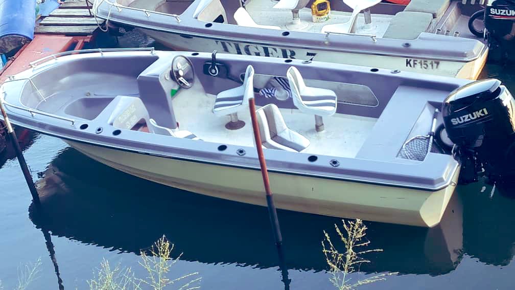 tiger_zim's tweet photo. Tiger safaris … now offering boat trips to Kariba Dam Wall.  Let’s spread the word @larry_moyo  @EmmaNyabz  @farimasuwa @Stephen63839098  @diesel263 @TonderaiKambi @HalfwayHousezw @MarichoMedia @MamasFarmgold https://t.co/6sHDgbp7Cl