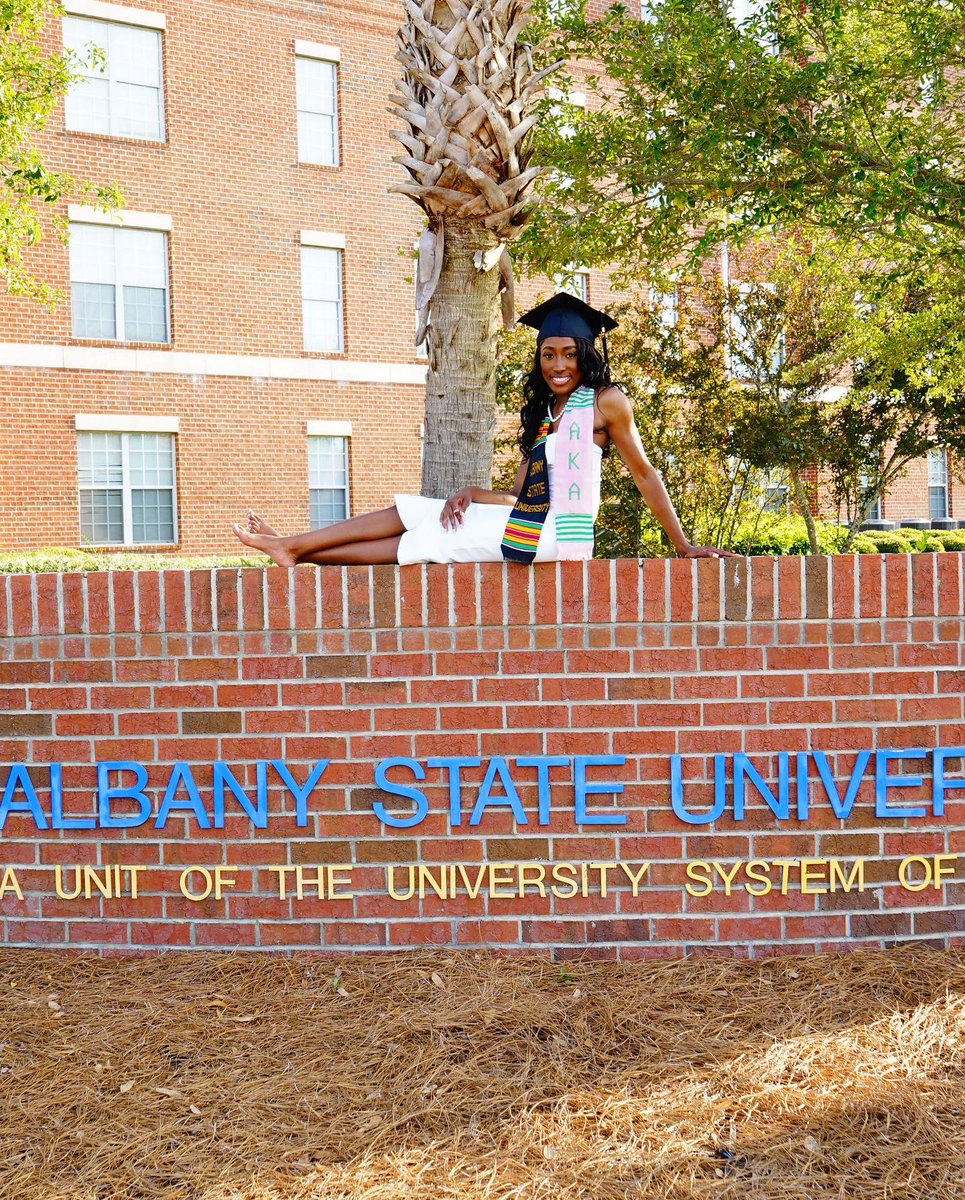 Dear Albany State University,

To thee we give praises above all the rest 

B.S. Management 
B.S. Management Information Systems

#HBCUGrad 💙💛 #DualDegreed 👩🏾‍🎓#DebtFree #PrettyEducated 💞💚#WomenInTech 👩🏾‍💻