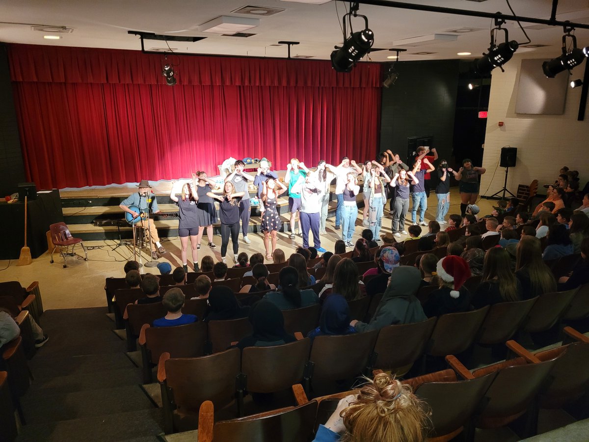 Thanks to all the great kids from Walnut Cove Elementary that joined our Theater students today in their Animal Tales performance! #SauraPride #GoSauras