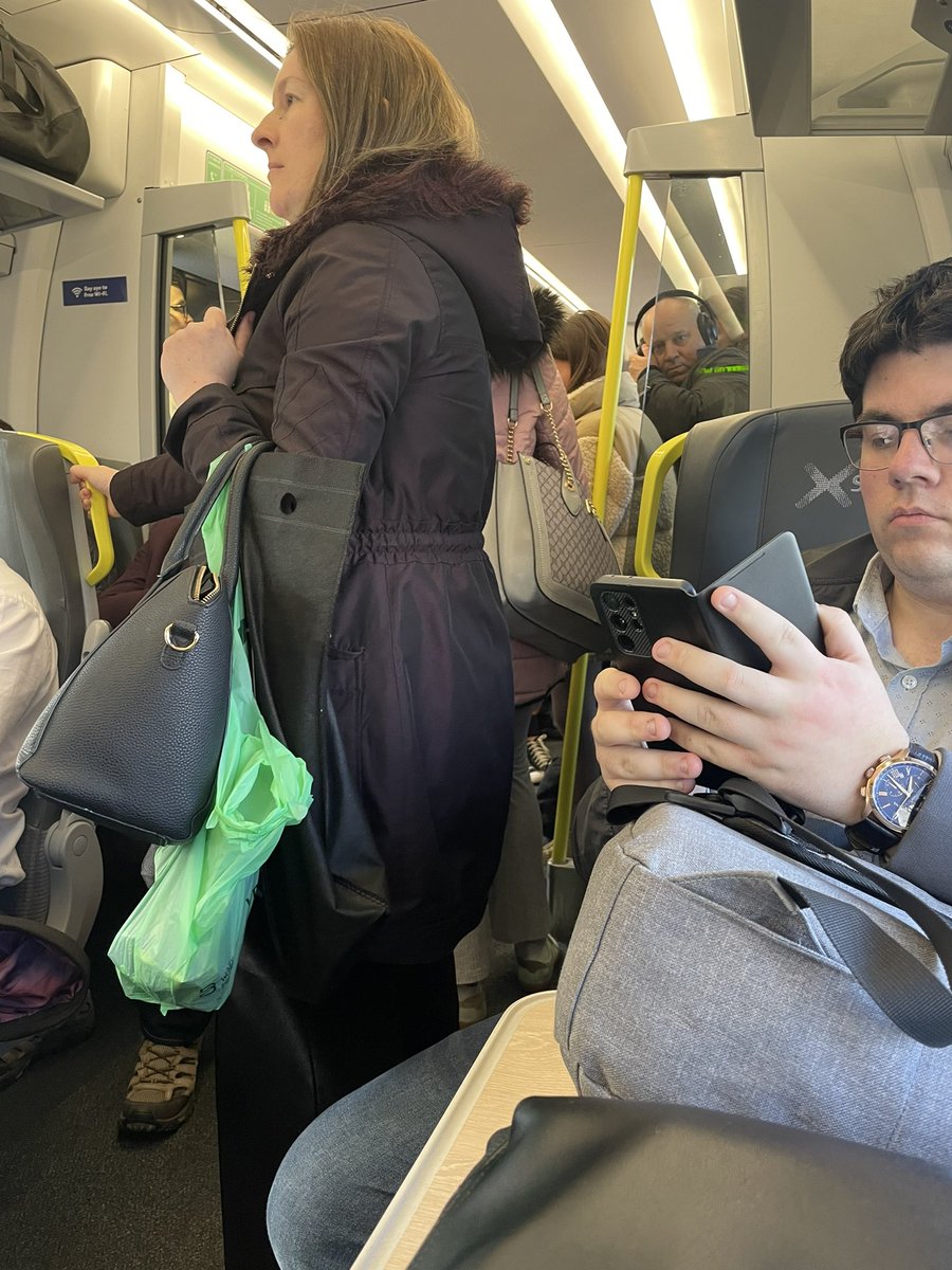 DelboyDerekB's tweet photo. @ScotRail https://t.co/d3O6voMDEJ