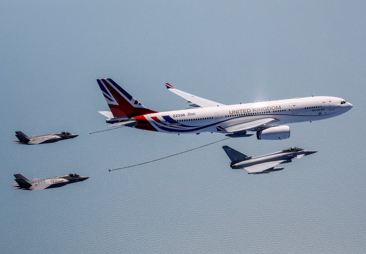 GetToTheChopp11's tweet photo. #PlaneAlert ICAO: #43C6F9 Tail: #ZZ336 Flt: #TTN39
Owner: #RoyalAirForce
Aircraft: #Airbus Voyager KC3
2022/05/11 17:18:44
#A332 #BorisIsALiar #WasteOfTaxpayersMoney #WhatParty https://t.co/rNEYRsAP4e
https://t.co/gS3spDJyj7 https://t.co/aytDyx2UB6