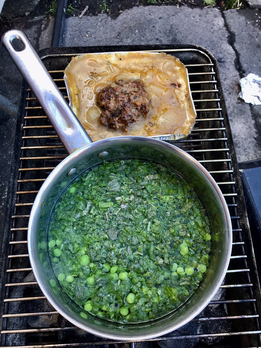 tantrictrevbbq's tweet photo. Faggots and homemade gravy with mint peas and potato fritter on the WeberGA. #homemade #bbq #faggots #mexicangravy #mintedpeas #potatofritter. https://t.co/ADwShnUIQR