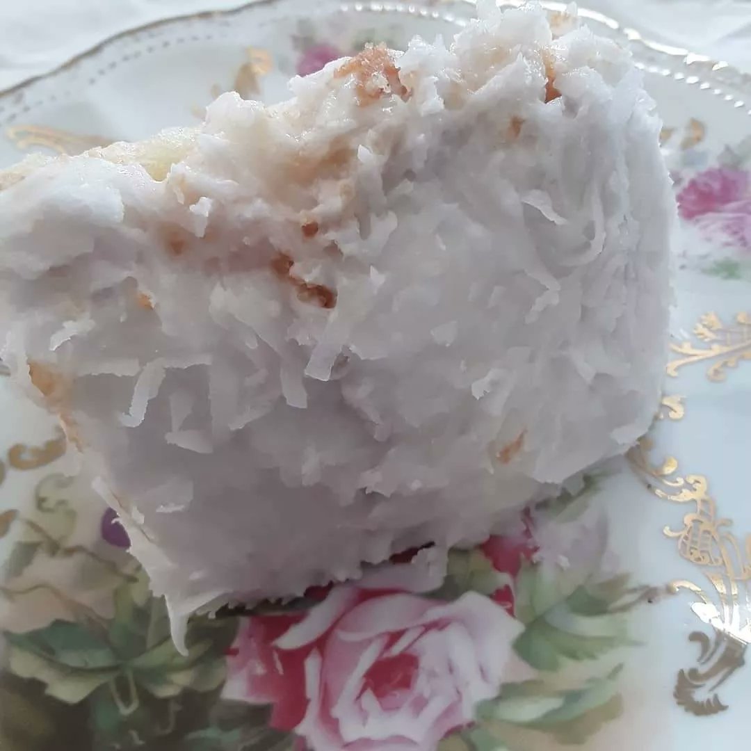 MegTessensohn's tweet photo. Happy  #NationalEatWhatYouWantDay. Thinking of all the great meals &amp; coconut cake I've made. Yummy. What are you making today? 

#HappyCooking Everyone and enjoy 😋 #food #foodie #foodstagram #foodlovers #baking #bakers #kitchenfun #cookingrocks #homecooking 🥘🥗🍲🍜🍰🍪🥙🌮🍔🍕 https://t.co/4RO2aknnVR