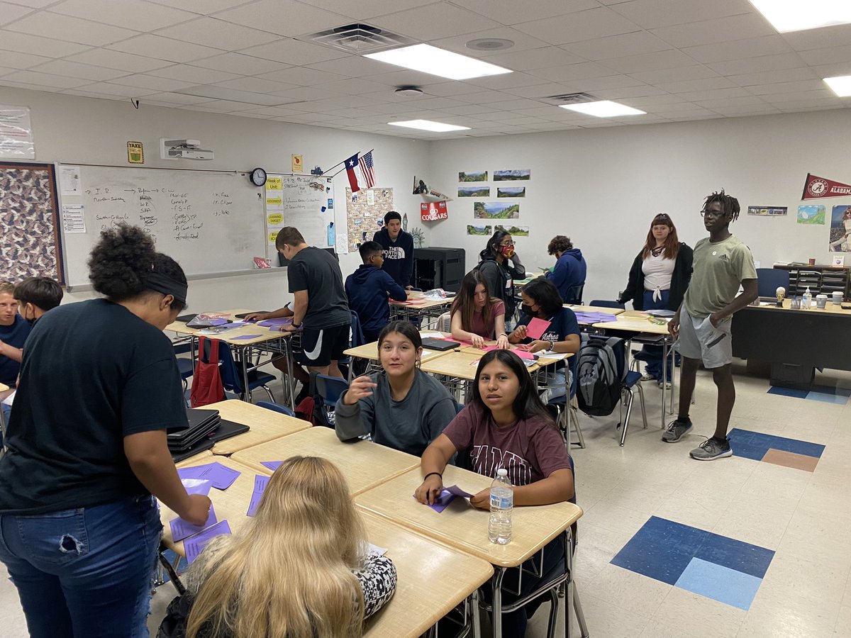 taylorscience1's tweet photo. Making a last little push doing content diamond puzzles. @AlvinISD @FairviewJH pretty fun watching them get excited about learning. #STAAR2022 https://t.co/gwTD0AjS3y