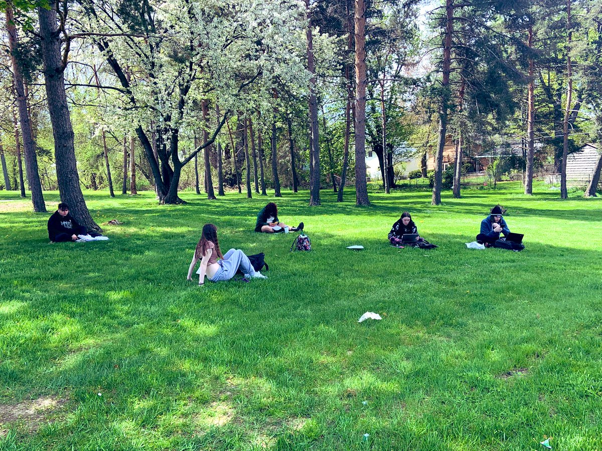 hdavis912ODY's tweet photo. Had to get outside today for @AVID4College  at @GreeceOdyssey ☀️🦋❤️ https://t.co/DVgzO0PbRR