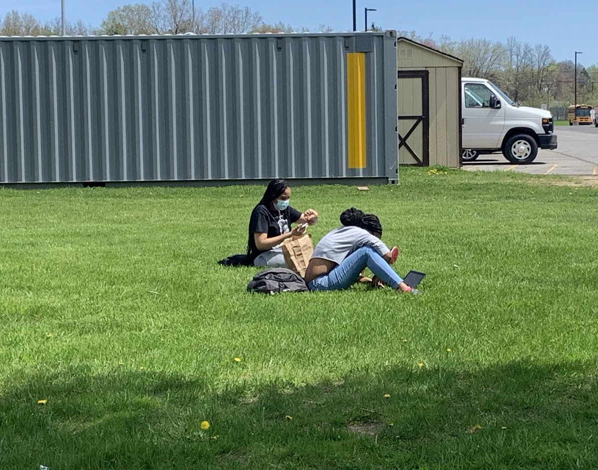 hdavis912ODY's tweet photo. Had to get outside today for @AVID4College  at @GreeceOdyssey ☀️🦋❤️ https://t.co/DVgzO0PbRR