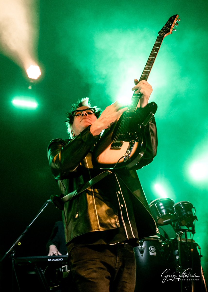 Gregsolidrock's tweet photo. @theoffspring ‼️San Diego 4.26.22 Opening night! https://t.co/dDBNEdjKGg