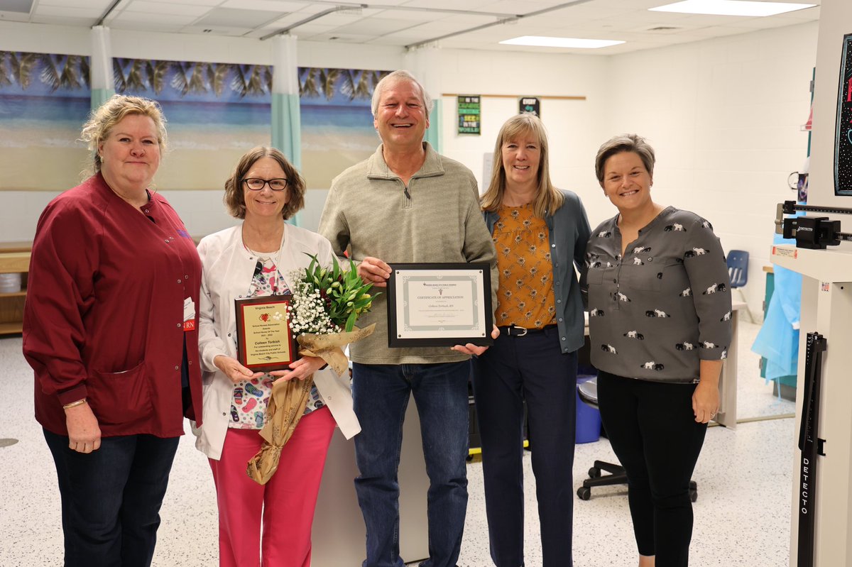 vbschools's tweet photo. Congratulations to Nurse Colleen Torbush for being named VBCPS NURSE OF THE YEAR at Cooke Elementary School!! Thank you for all your hard work, dedication, kindness, and love that you provide to your students and staff every day. #vbsafetogether #nurseoftheyear #NationalNursesDay https://t.co/M6sBJ2lg0M