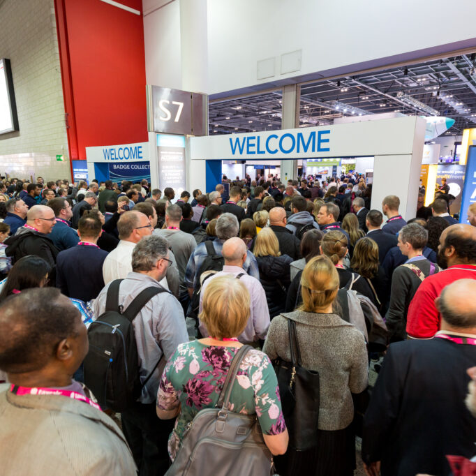 bluQube's tweet photo. Heading up Keynote A Theatre this morning at 10:15 at @Accountex 2022 

Is #IanFletcher from @2020GroupUK with The Future is Bright… But It’s Different! https://t.co/54tlSev8Ce
