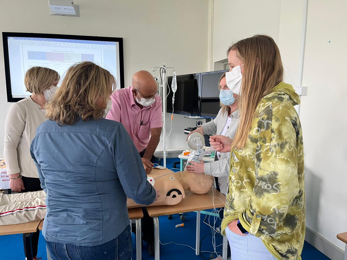 CNME_Donegal's tweet photo. PROMPT Training for the midwives, obstetricians and anesthetists in Letterkenny. Thank you to all the participants &amp; facilitators. 'Teams that work together should train together' - good team work and communication very evident today !👏👏 https://t.co/i5gZBbWjSf