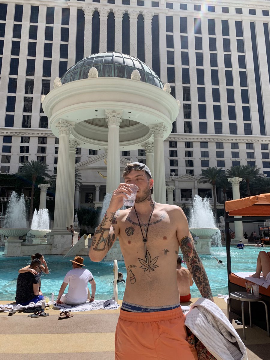 ReckSte1's tweet photo. @MattSikes10 @aoaXBT @ap3father @RinVinz All my Luna now are in Ceasar’s Palace! Thank u @stablekwon for letting me live the dream! https://t.co/kXeEltemIz
