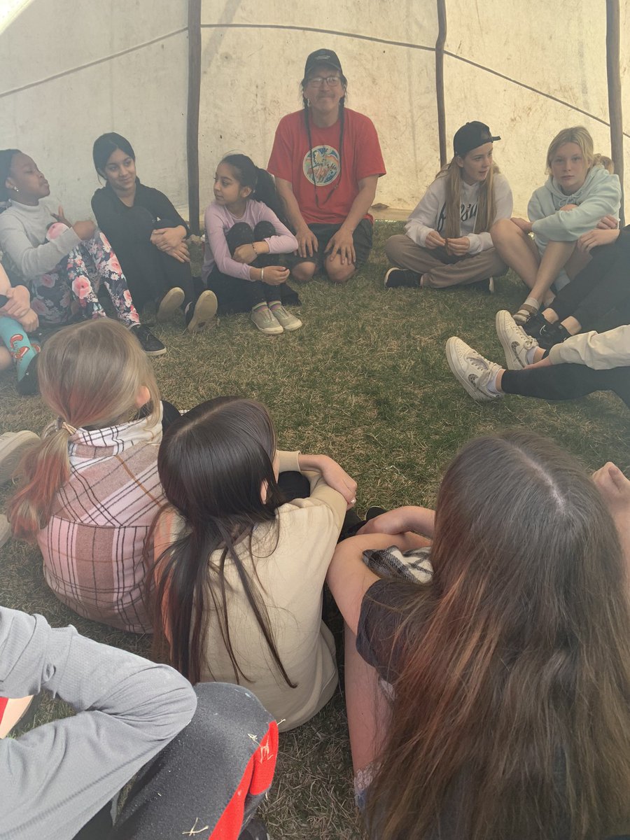 Our senior students helped Knowledge Keeper Gary set up a tipi this morning. Storytelling sessions will be enjoyed all day! <a href="/RegPublicSchool/">Regina Public Schools</a>