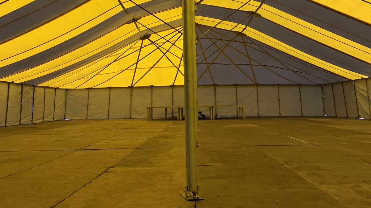 asvarkel's tweet photo. #feesttent #vrijwilligers #schoonzigt #65jaar #asvarkel (deel 2) https://t.co/zmlPmDhAOv