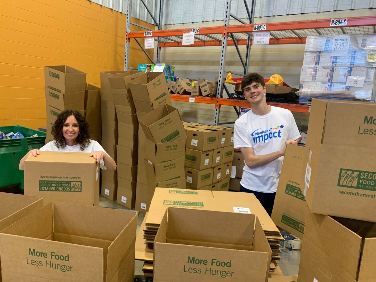 We had so much fun with our friends from <a href="/Nordson_Corp/">Nordson_Corp</a>! TY to staff &amp; family members for helping pack over 252 food boxes for upcoming Drive-Thru Mobile Pantries! 🙌🏼 

Interested in signing up your team or community group to volunteer? Join us ➡️ bit.ly/SHFB_Volunteers