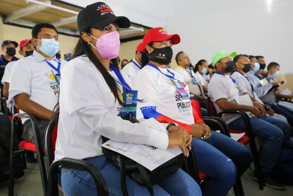 viceservicios's tweet photo. #Ahora🟡@NestorLReverol: "Nos llevamos un primer diagnóstico de la flota primaria y las unidades de la flota secundaria. Hoy también vamos a reinaugurar la planta de distribución de gas en Biruaca".

#11May
#ProducirEsIndependencia https://t.co/Dos3wjnDPP